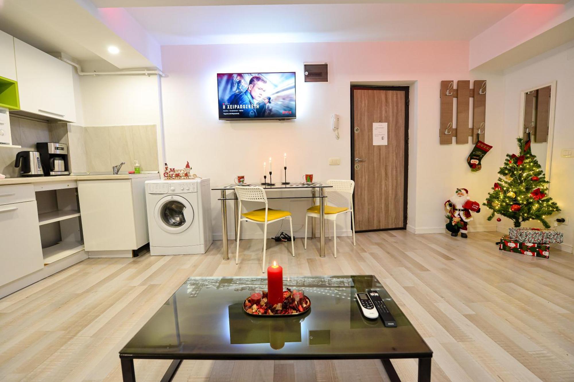 City Center Suite With Terrace Bucarest Esterno foto
