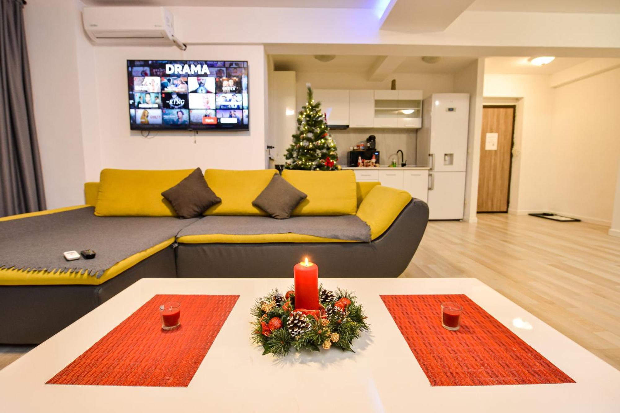 City Center Suite With Terrace Bucarest Esterno foto
