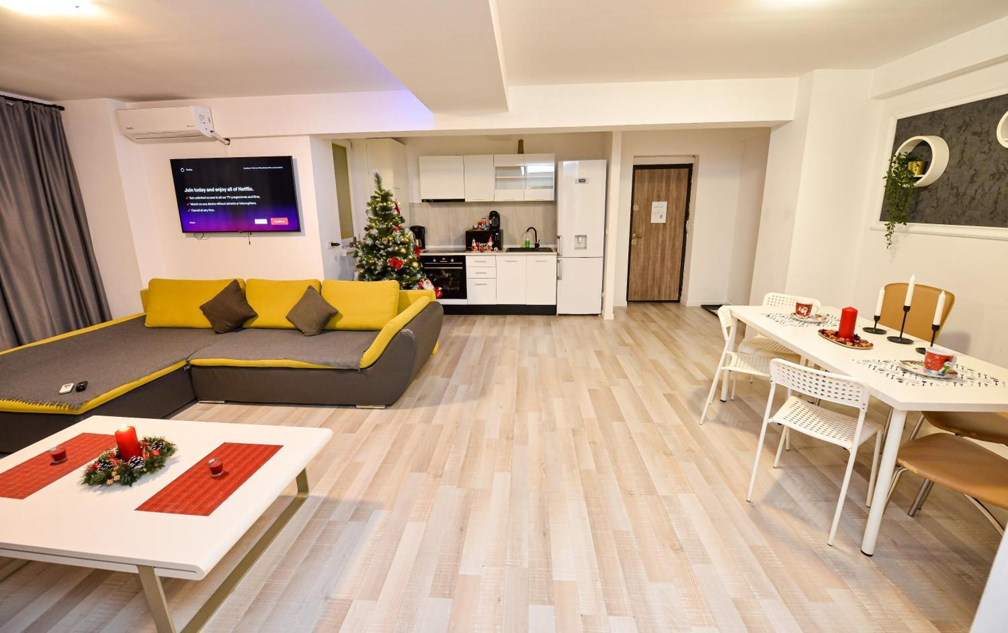 City Center Suite With Terrace Bucarest Esterno foto