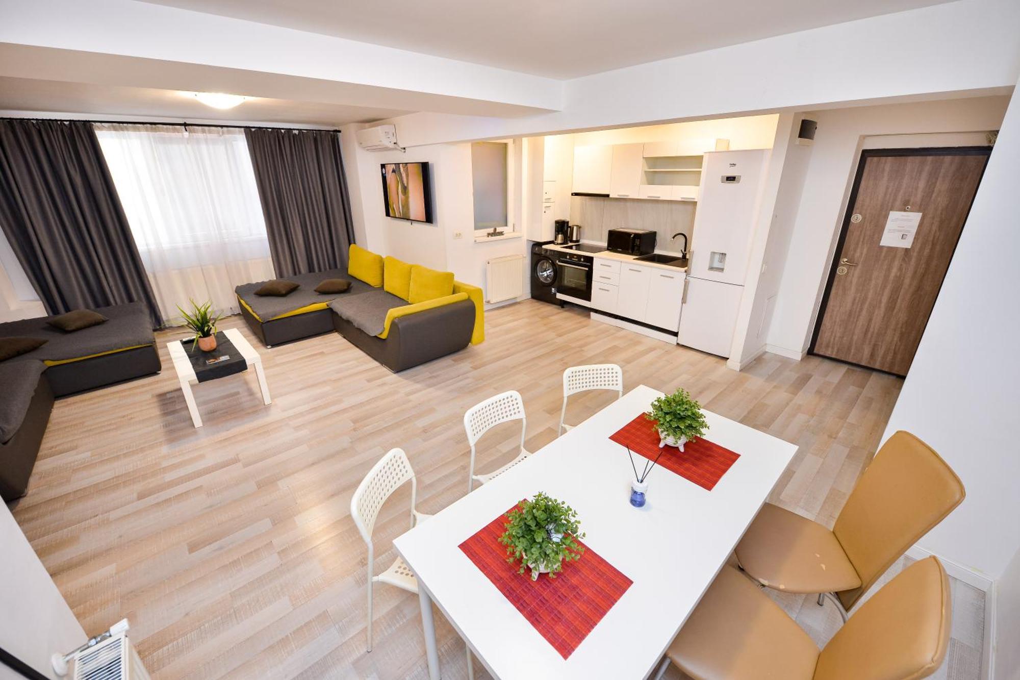 City Center Suite With Terrace Bucarest Esterno foto