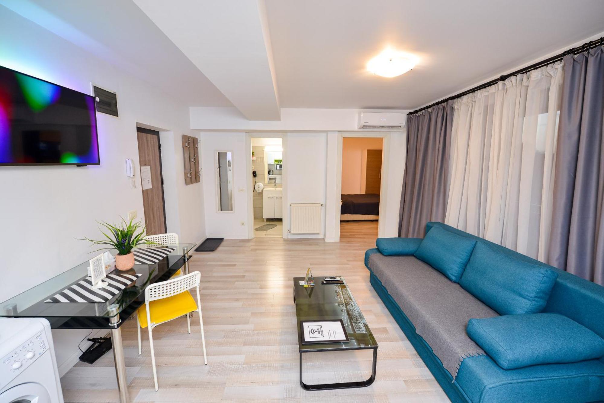 City Center Suite With Terrace Bucarest Esterno foto