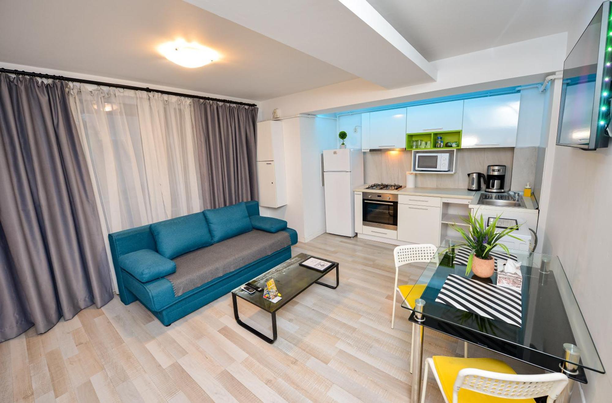 City Center Suite With Terrace Bucarest Esterno foto