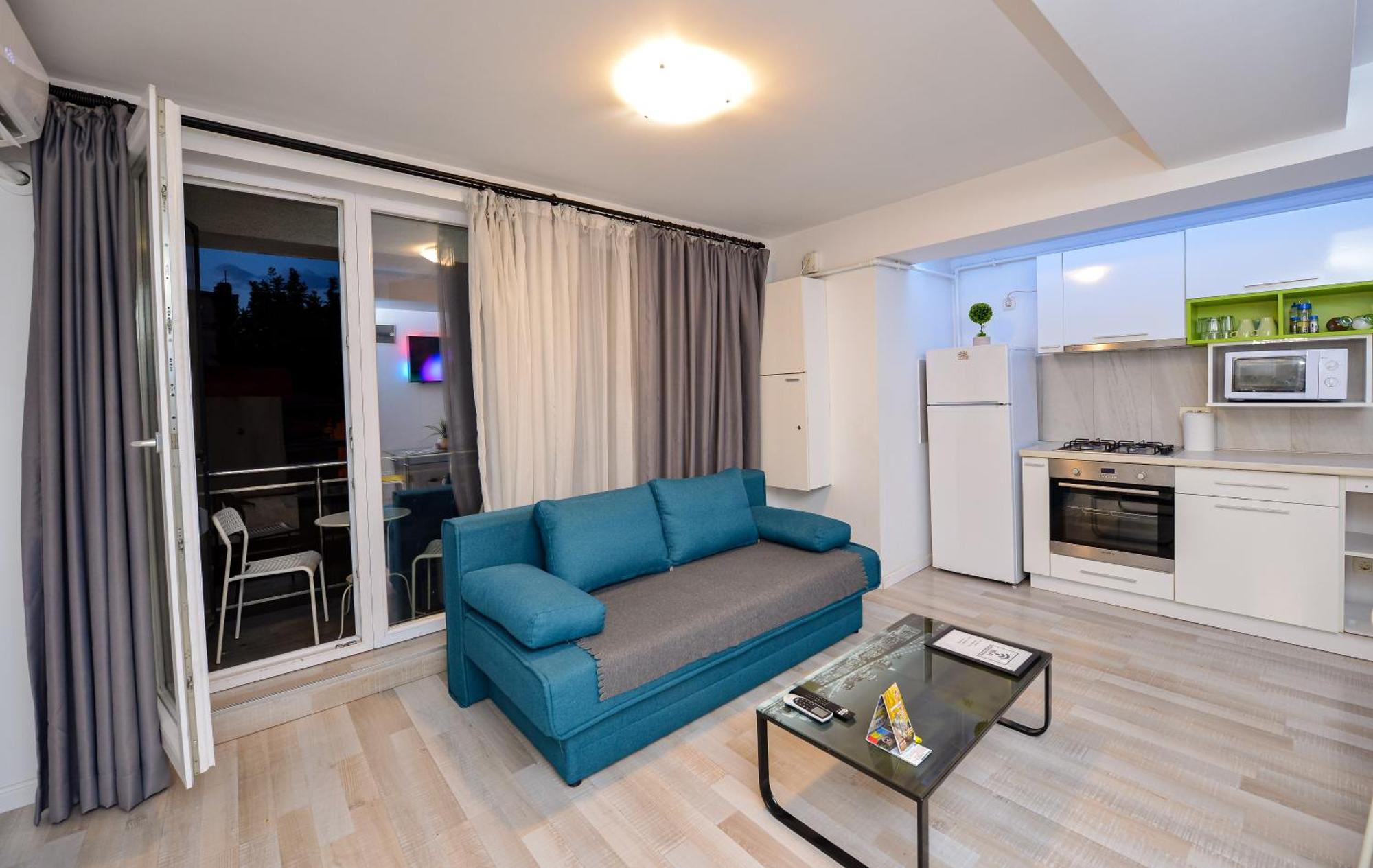 City Center Suite With Terrace Bucarest Esterno foto